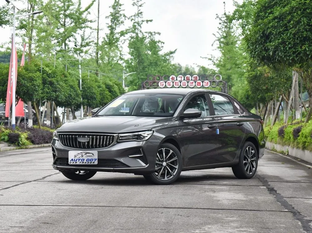 Voiture à essence Geely Emgrand